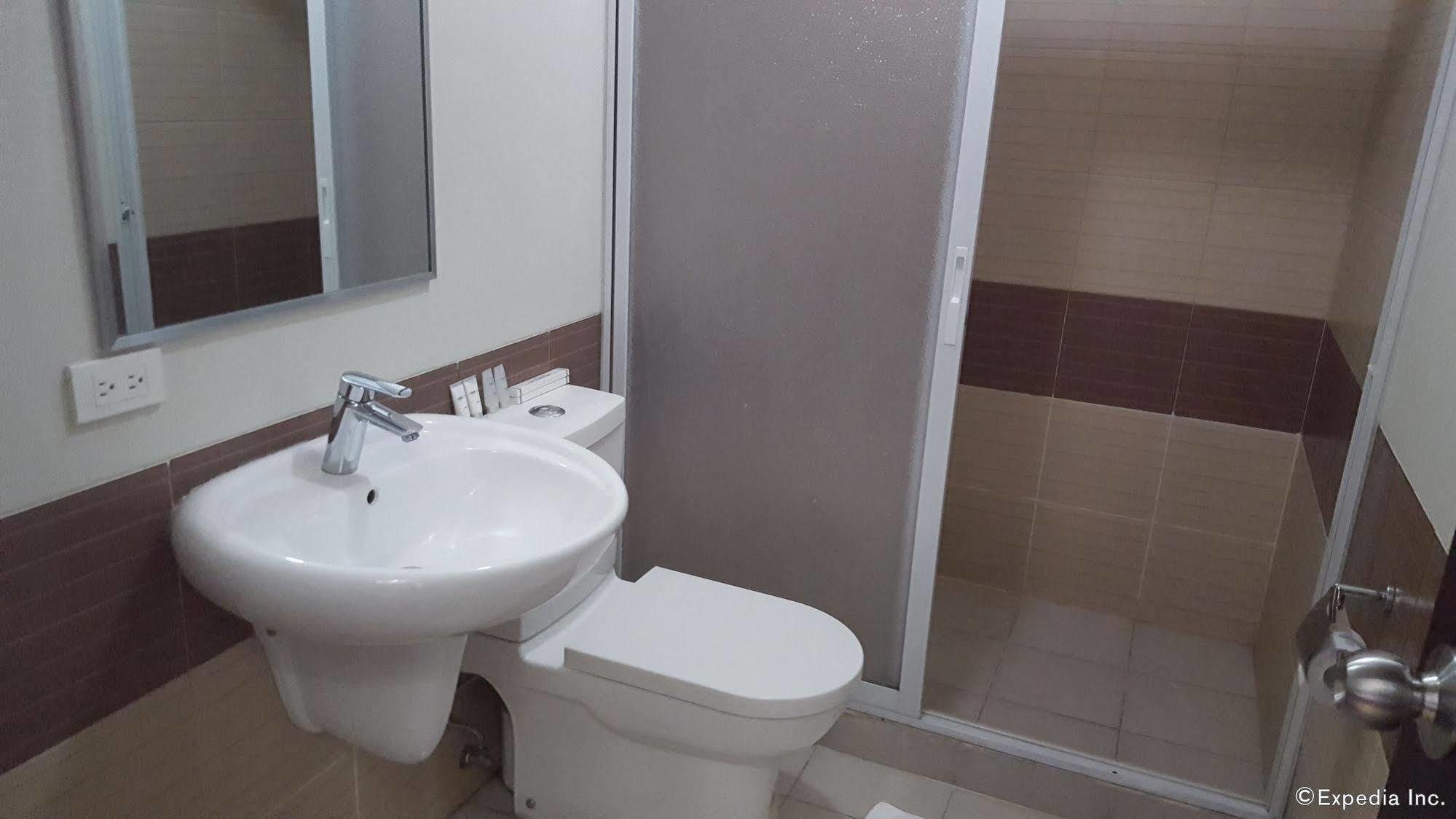 The Loft Residences Taguig Extérieur photo