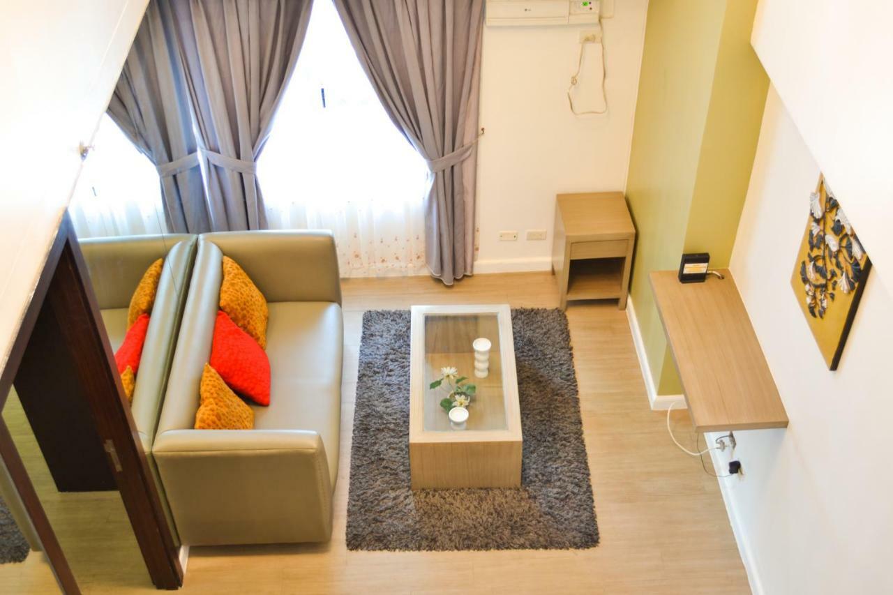 The Loft Residences Taguig Extérieur photo